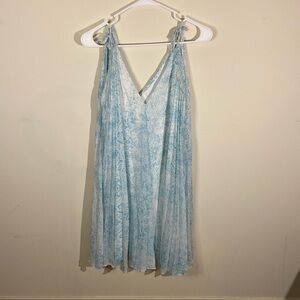 Calvin Klein Blue&White Chiffon Pleated Mini Dress Size 14